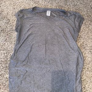 Very stretchy and has ripples on the sides to stretch